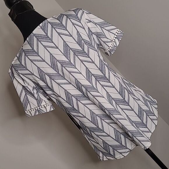 Fifty Street sz PL geometric design tunic top NWT - Picture 2 of 8
